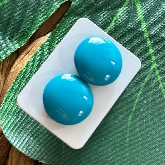 BOGO FREE BLUE BUTTON STATEMENT EARRINGS - Picture 3 of 5